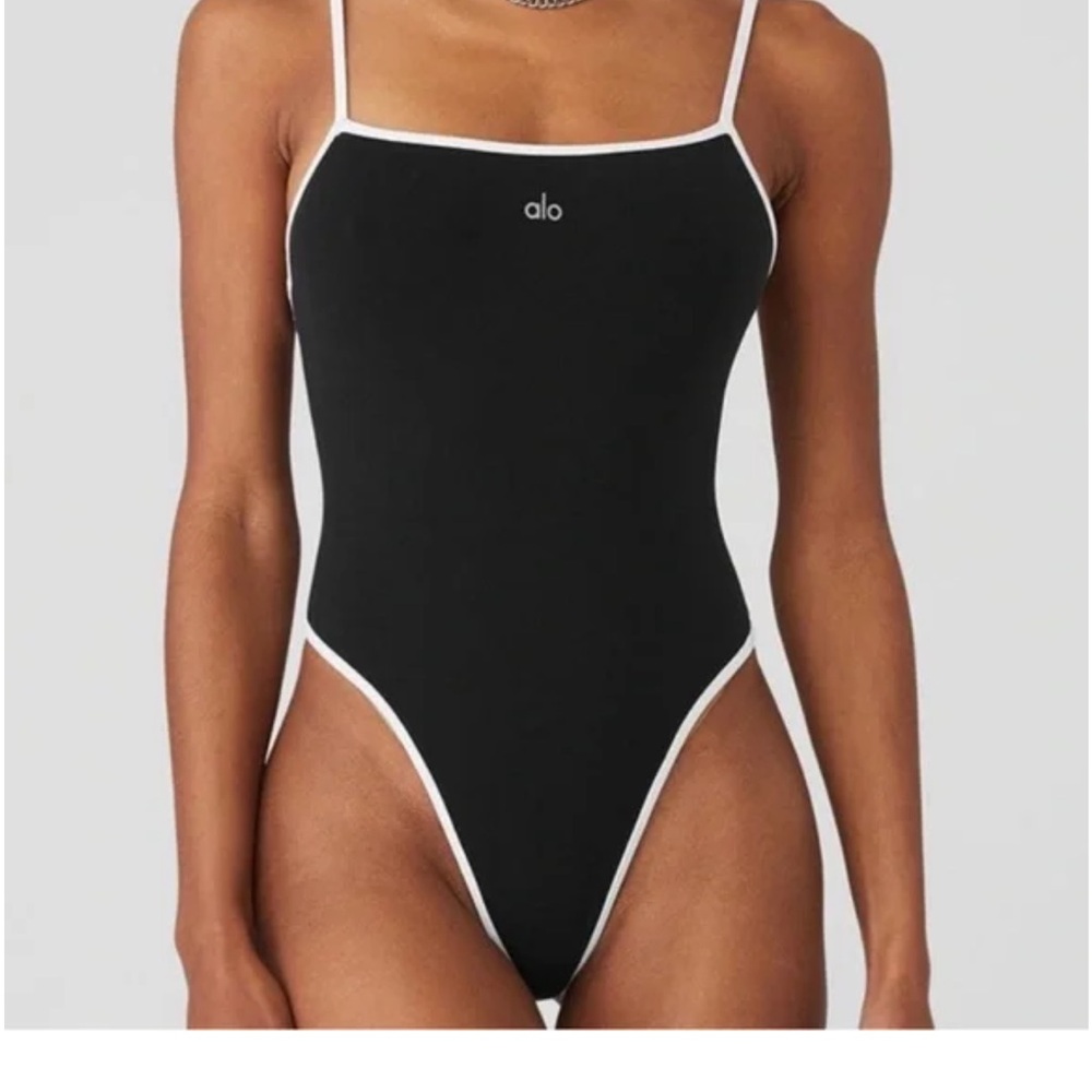 NWT alo yoga bodysuit